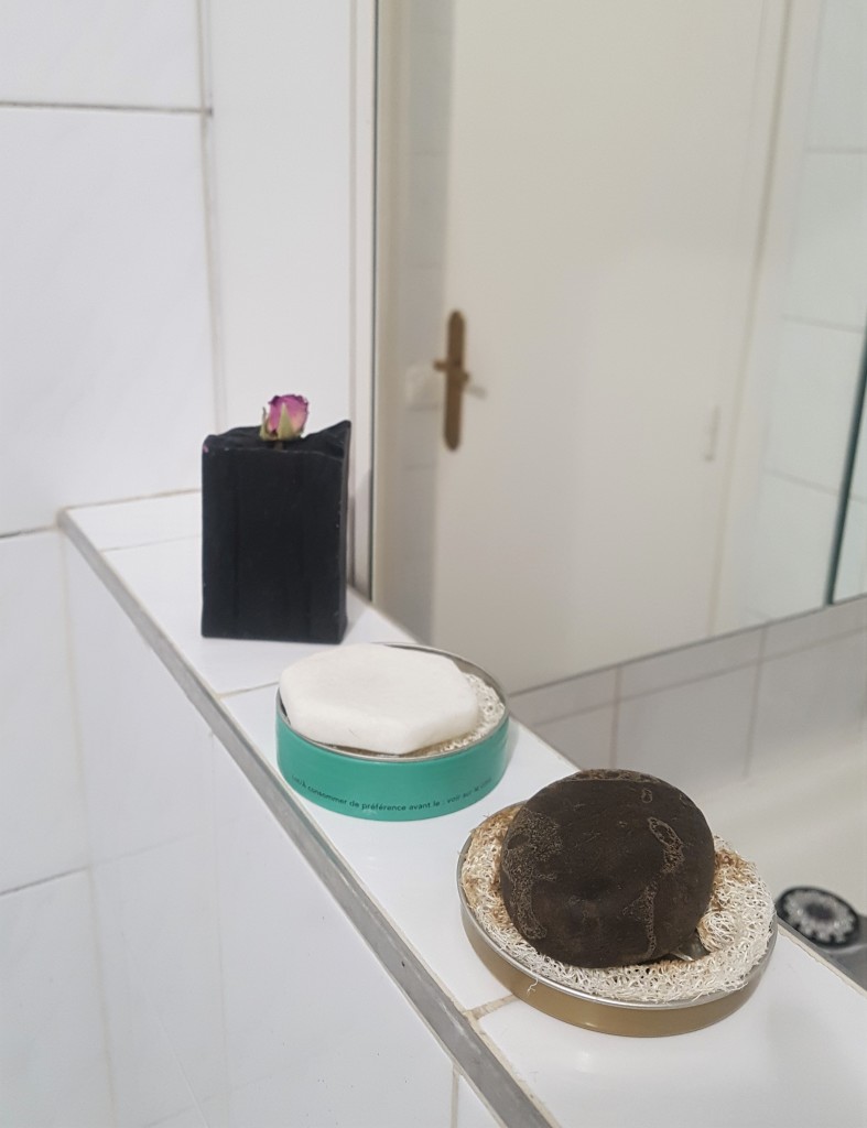 zéro déchet salle de bain shampoing solide mes idées naturelles trousse de toilette zéro déchet